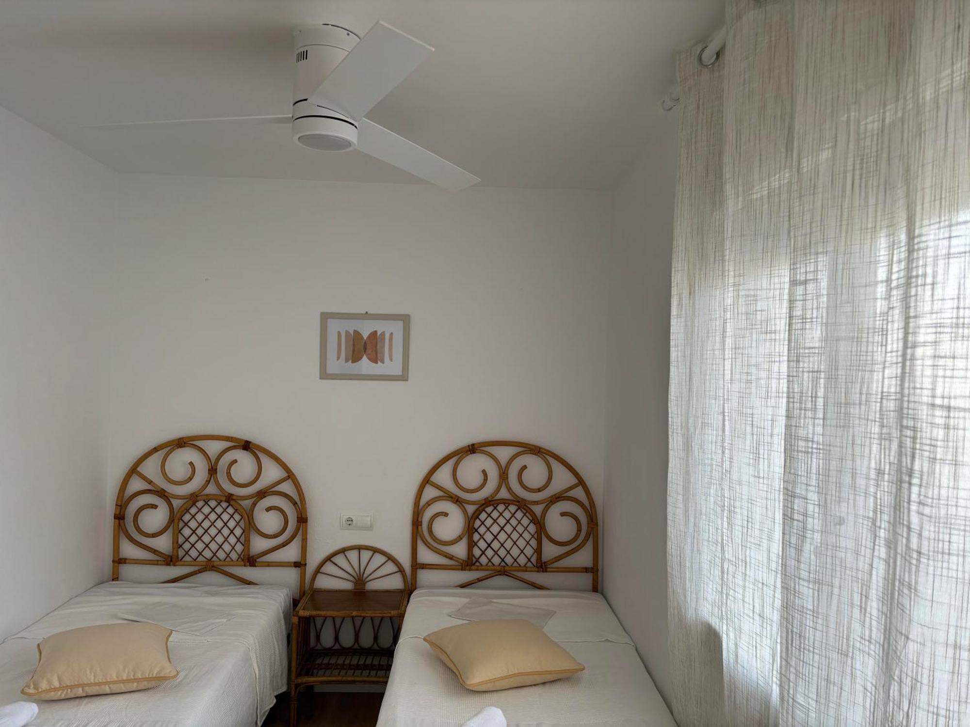 Apartamentos Hesperia Palmyra Салоу Экстерьер фото
