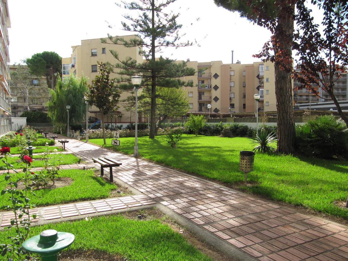 Apartamentos Hesperia Palmyra Салоу Экстерьер фото
